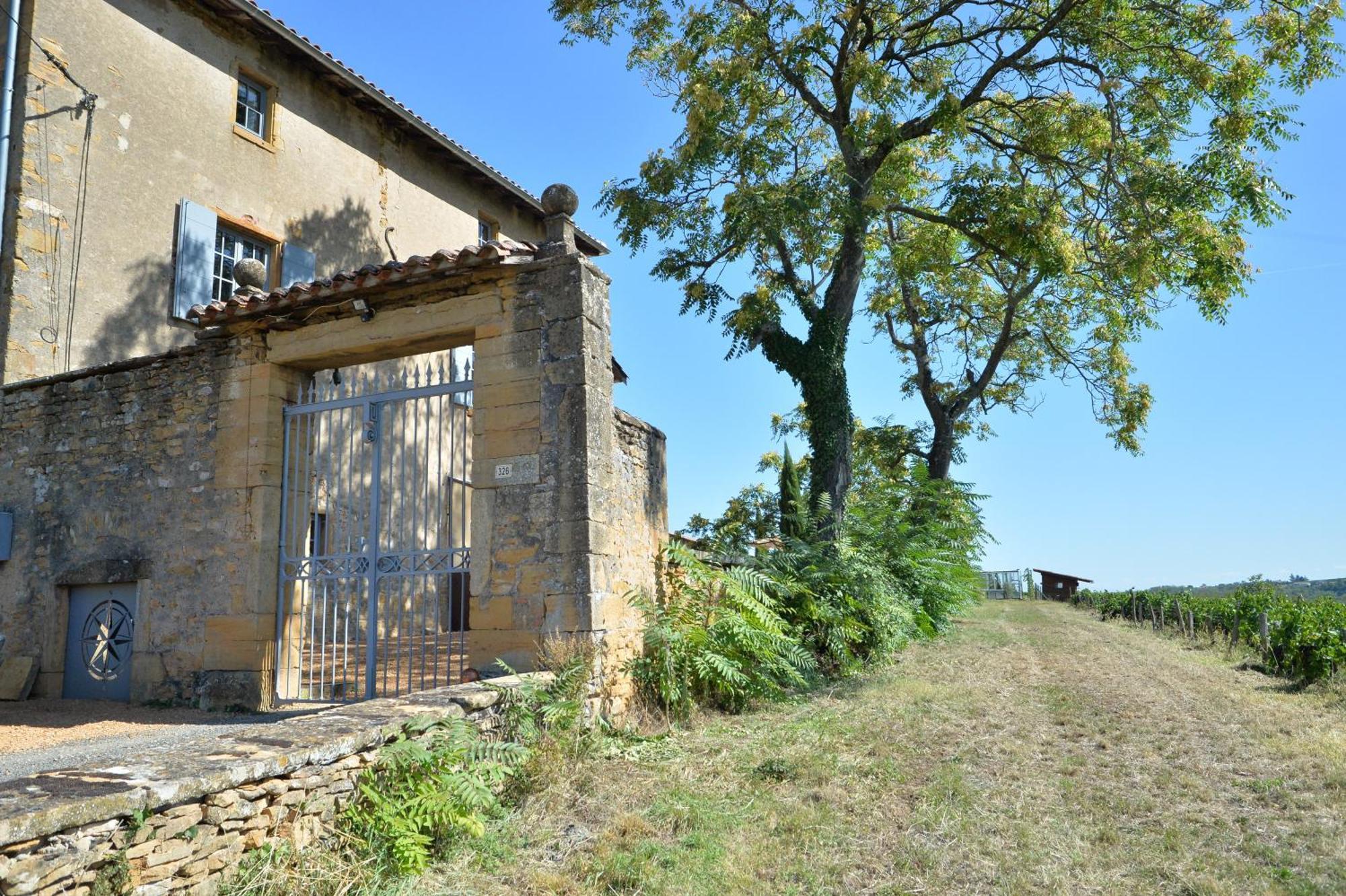 Le Clos Zelie Pouilly-le-Monial Ngoại thất bức ảnh